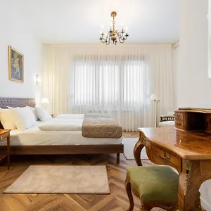 https://villa-nobel-boutique-hotel.bucharesthotelsnow.com