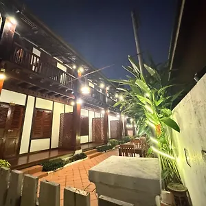 villa-kee-lee-hotel.hotelsluangprabang.com/