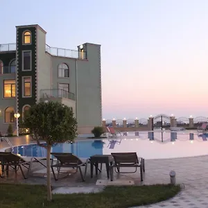 https://khazar-inji.aboutbakuhotels.com